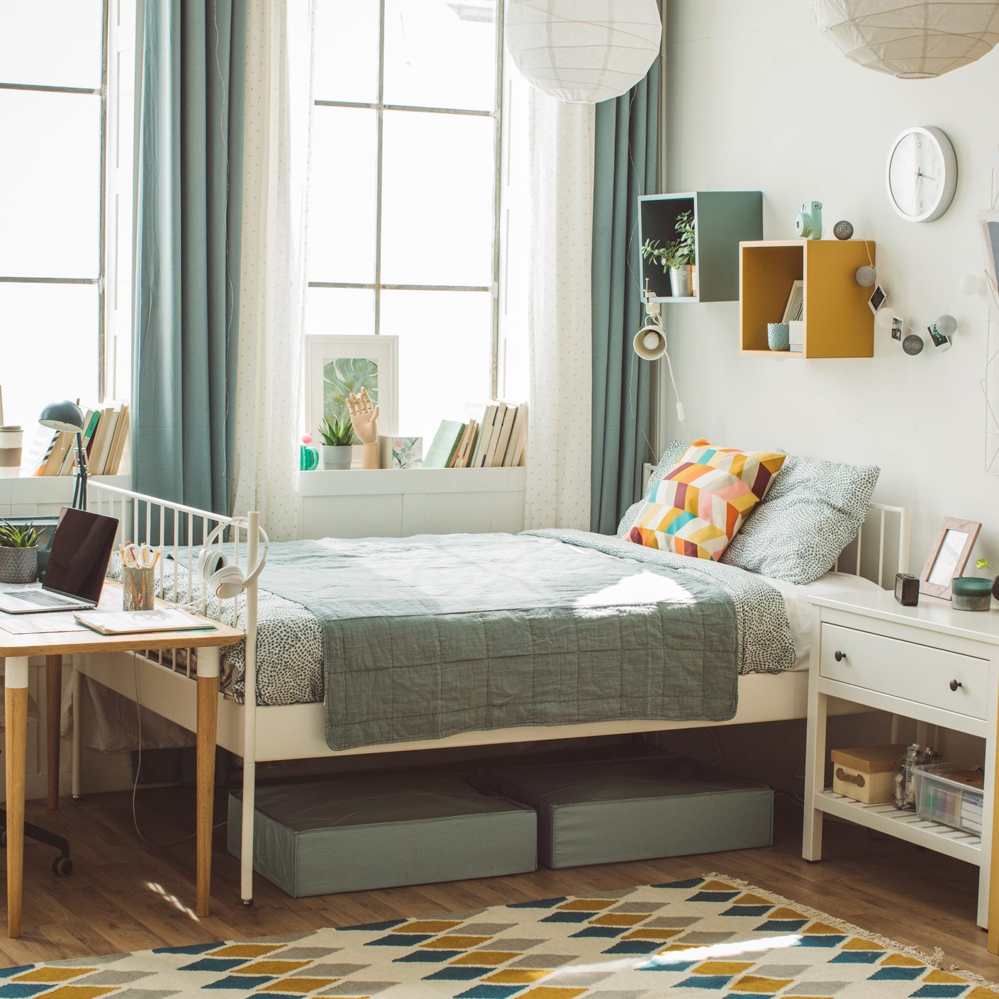 Easy DIY Dorm Room Decor Ideas You'll Love – Kitchen Stuff Plus