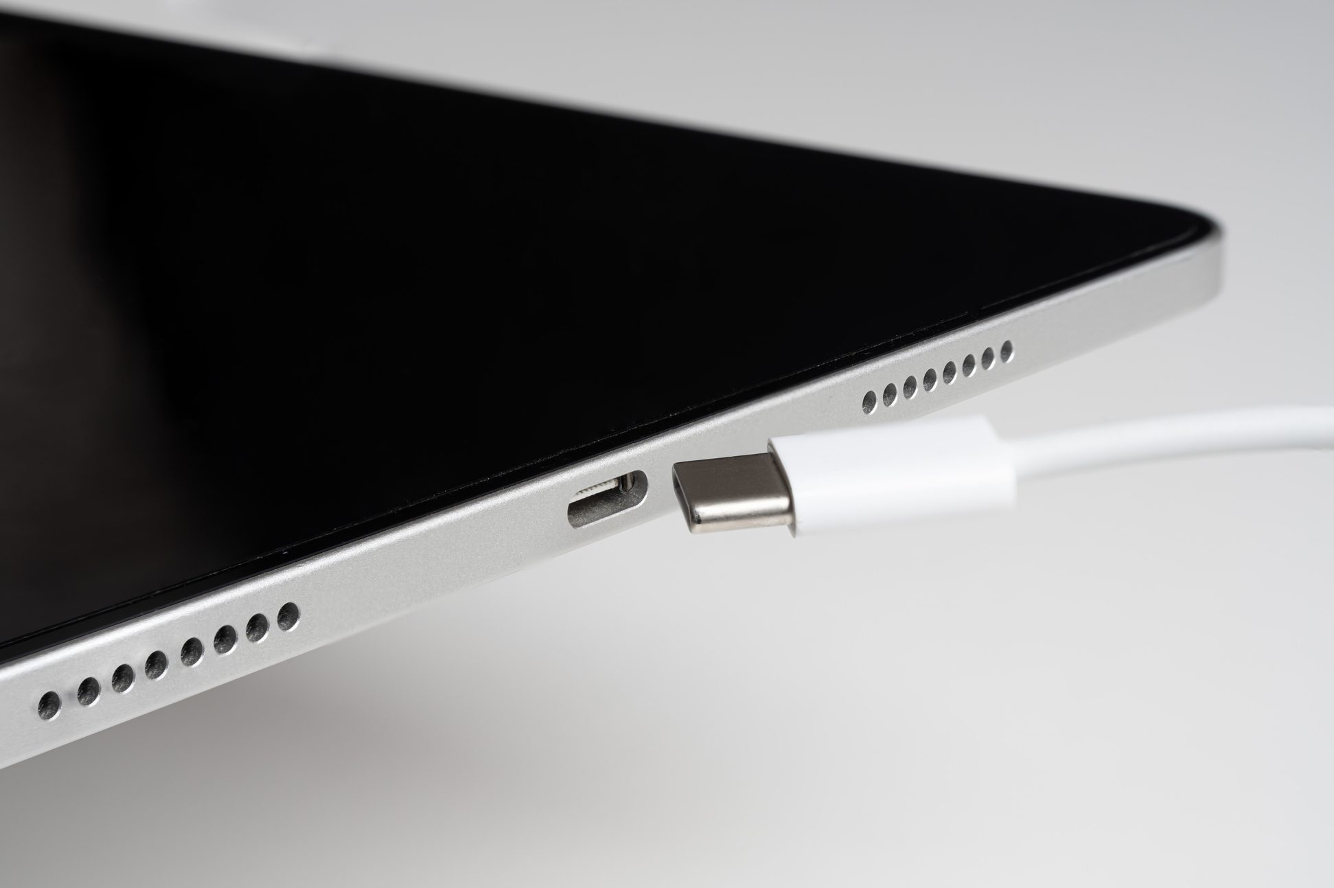 close up of usb-c pd wire near usb-c port on a tablet