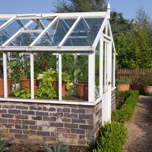 Guide To Solar Greenhouse Heaters