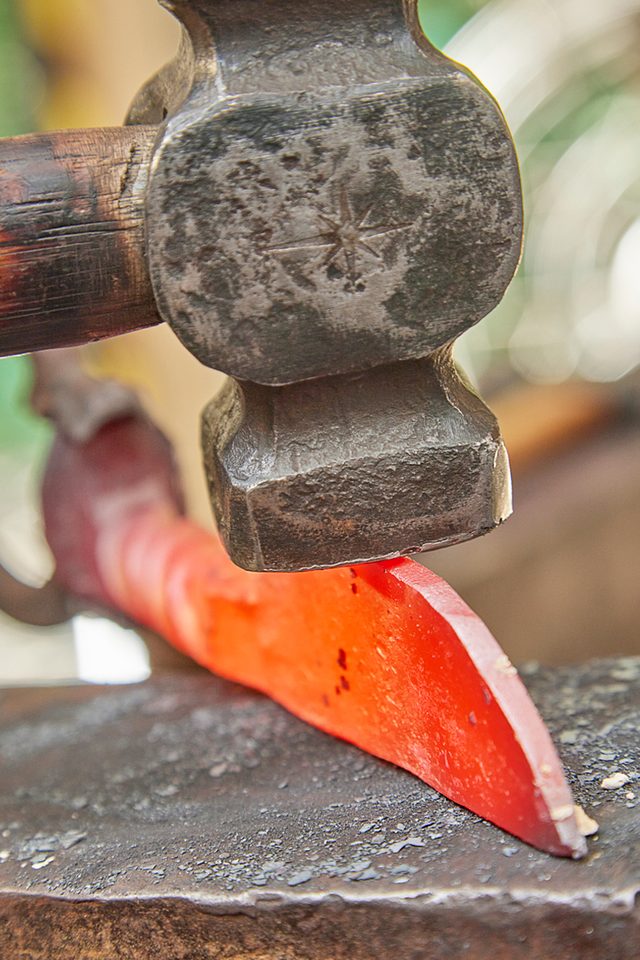 Fh23djf 622 10 025 How To Forge A Unique Knife From An Old Railroad Spike