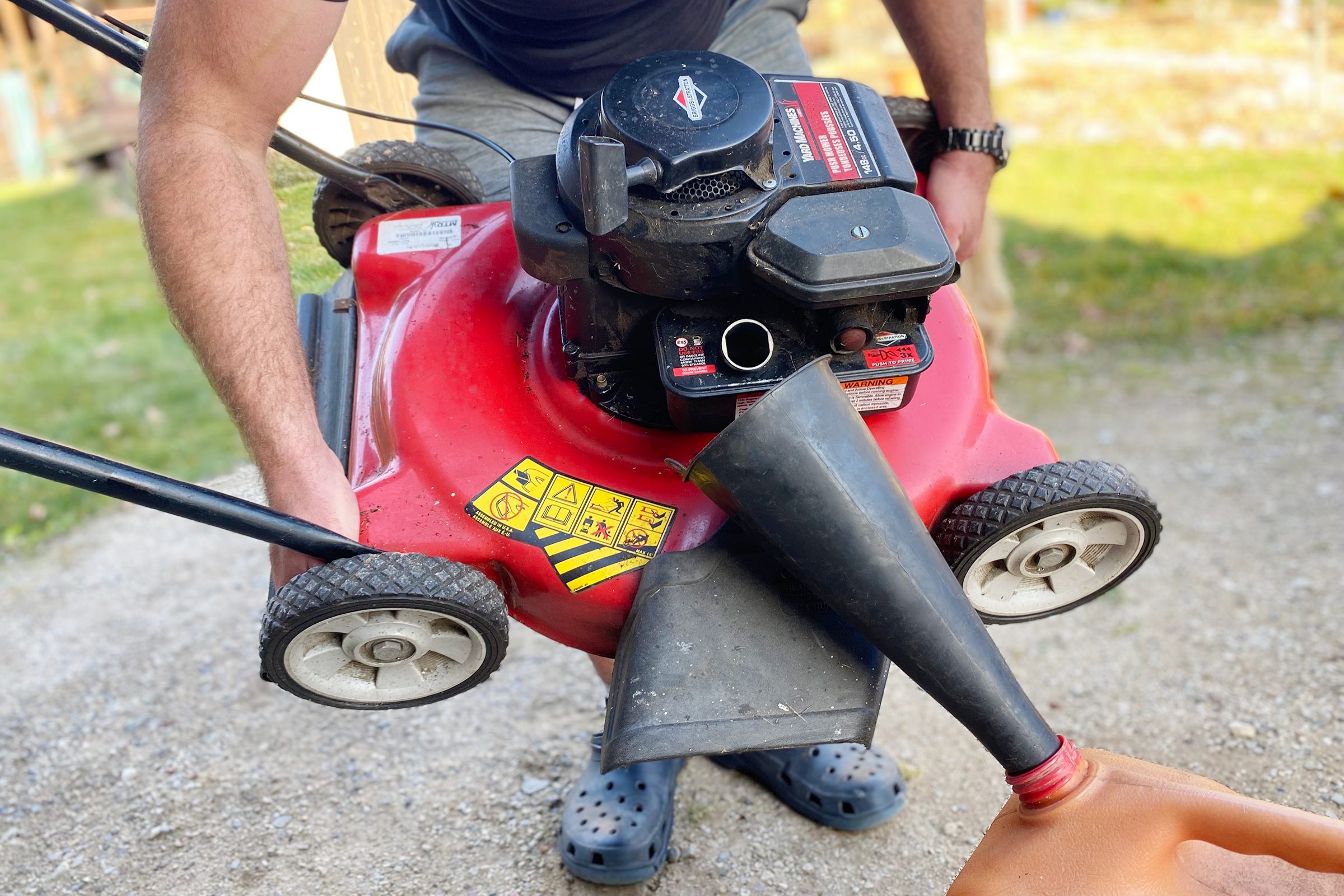 Drain gas from mower (non-siphon method)