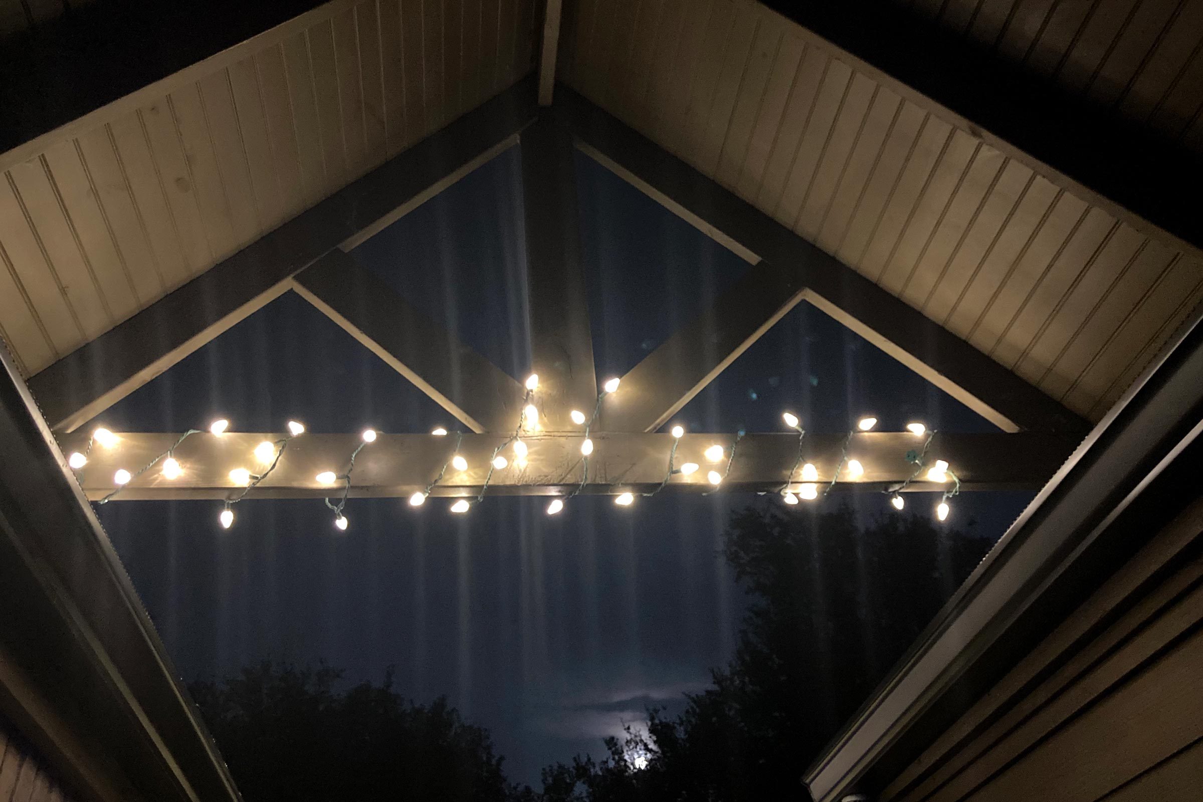 How To Hang Christmas Lights Outdoors