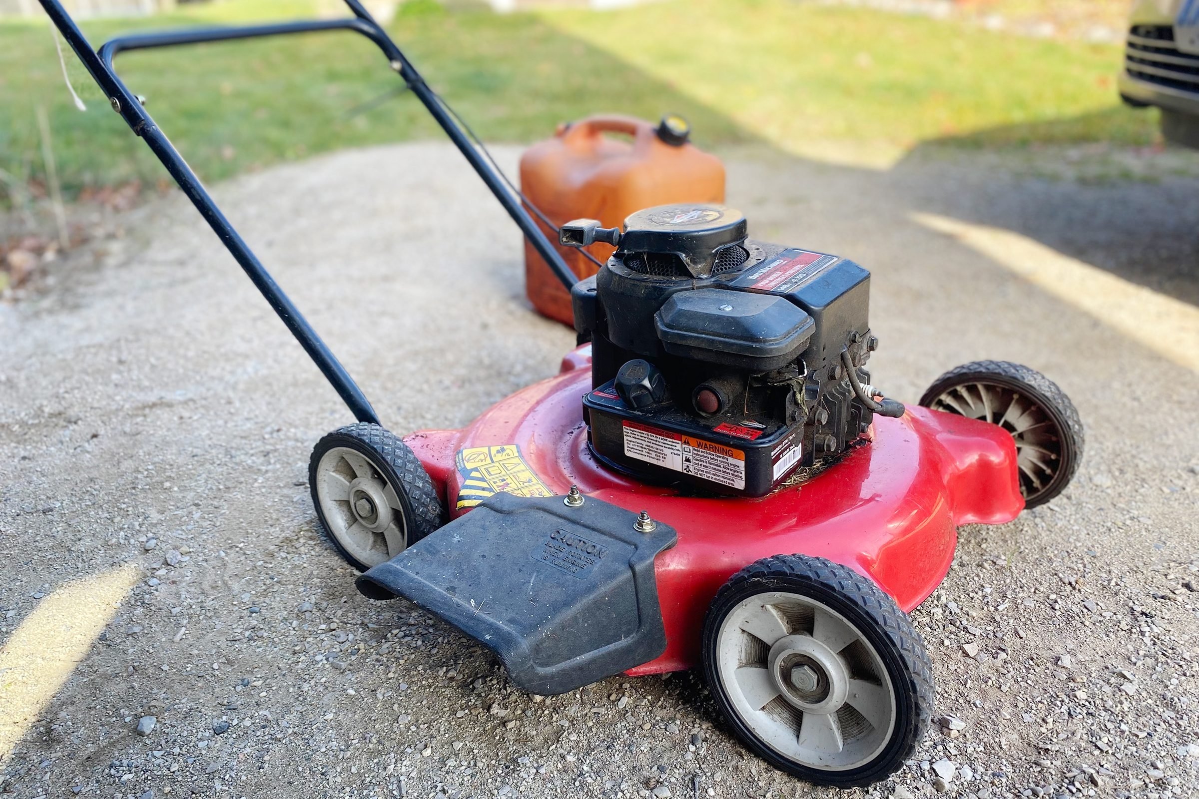 How To Drain Gas From a Lawn Mower