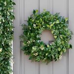 12 Festive Christmas Wreaths for Your Front Door