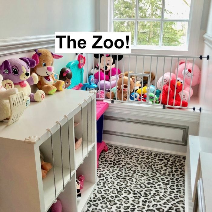 Stuffed Animal Zoo Courtesy @thetoytamer Via Instagram