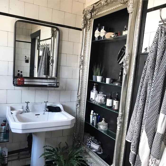 40+ Bathroom Shelf Ideas You Can Build Yourself
