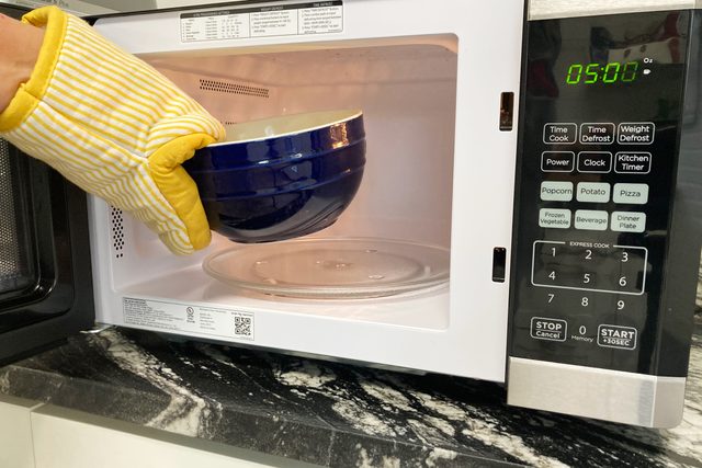 Remove Lemon From Microwave