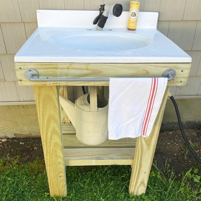 Garden Hose Outdoor Sink Courtesy @homeroad Via Instagram
