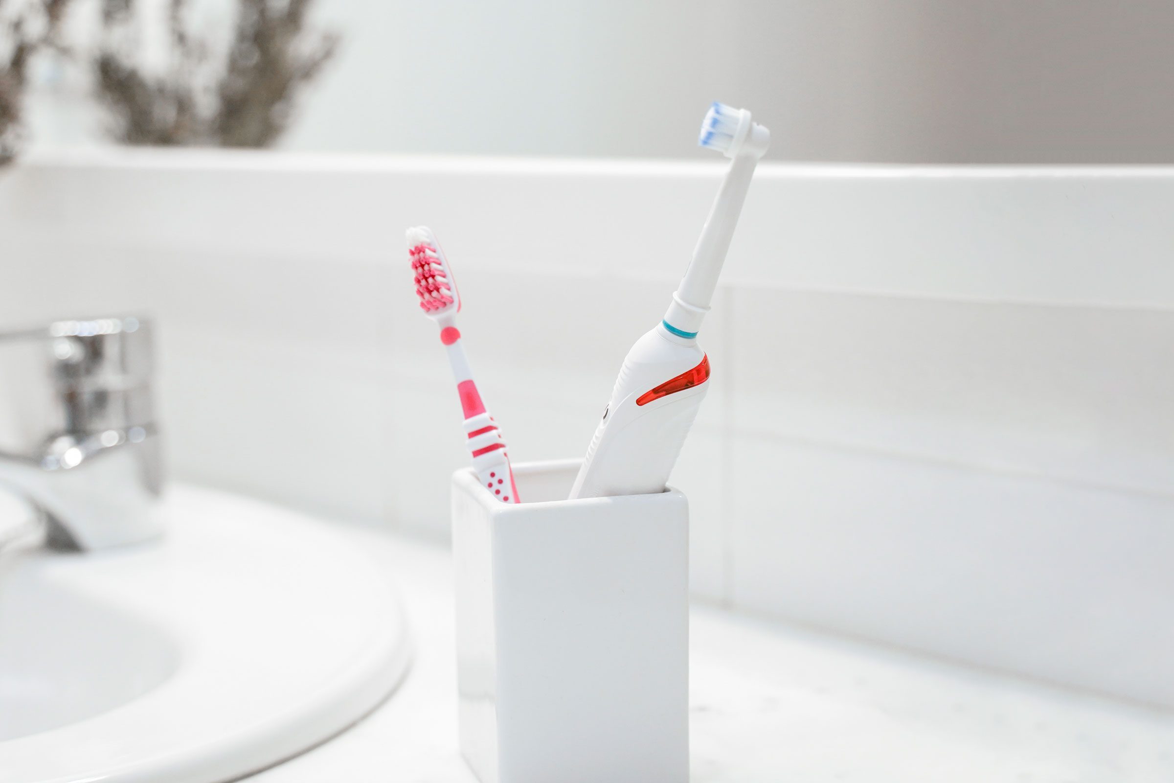 How to Clean and Sanitize a Toothbrush