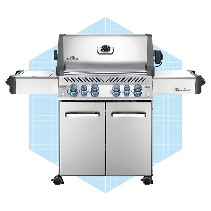 Napoleon Prestige 500 Gas Grill