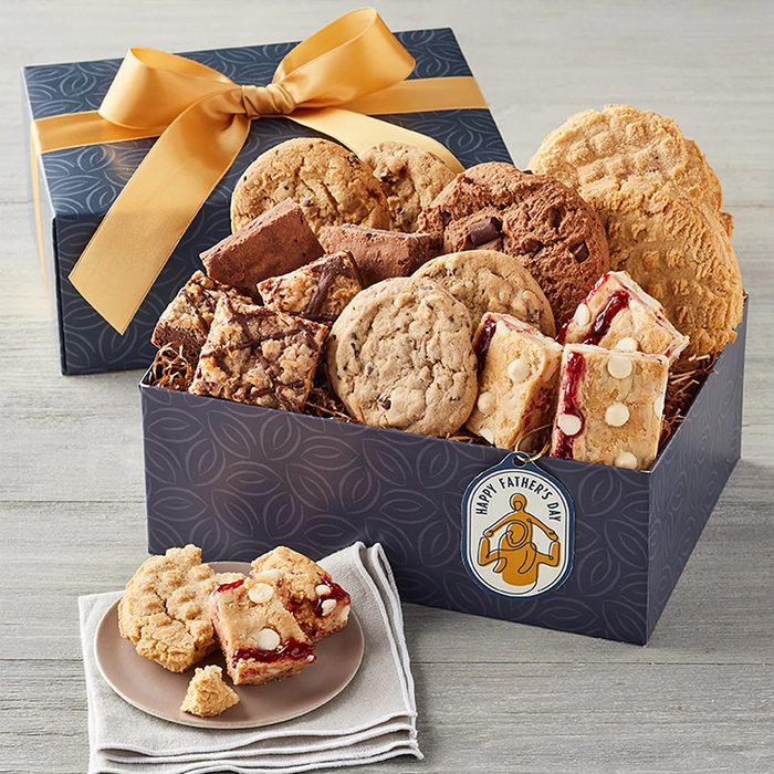 Father’s Day Sweets Gift Box Ecomm Harryanddavid.com