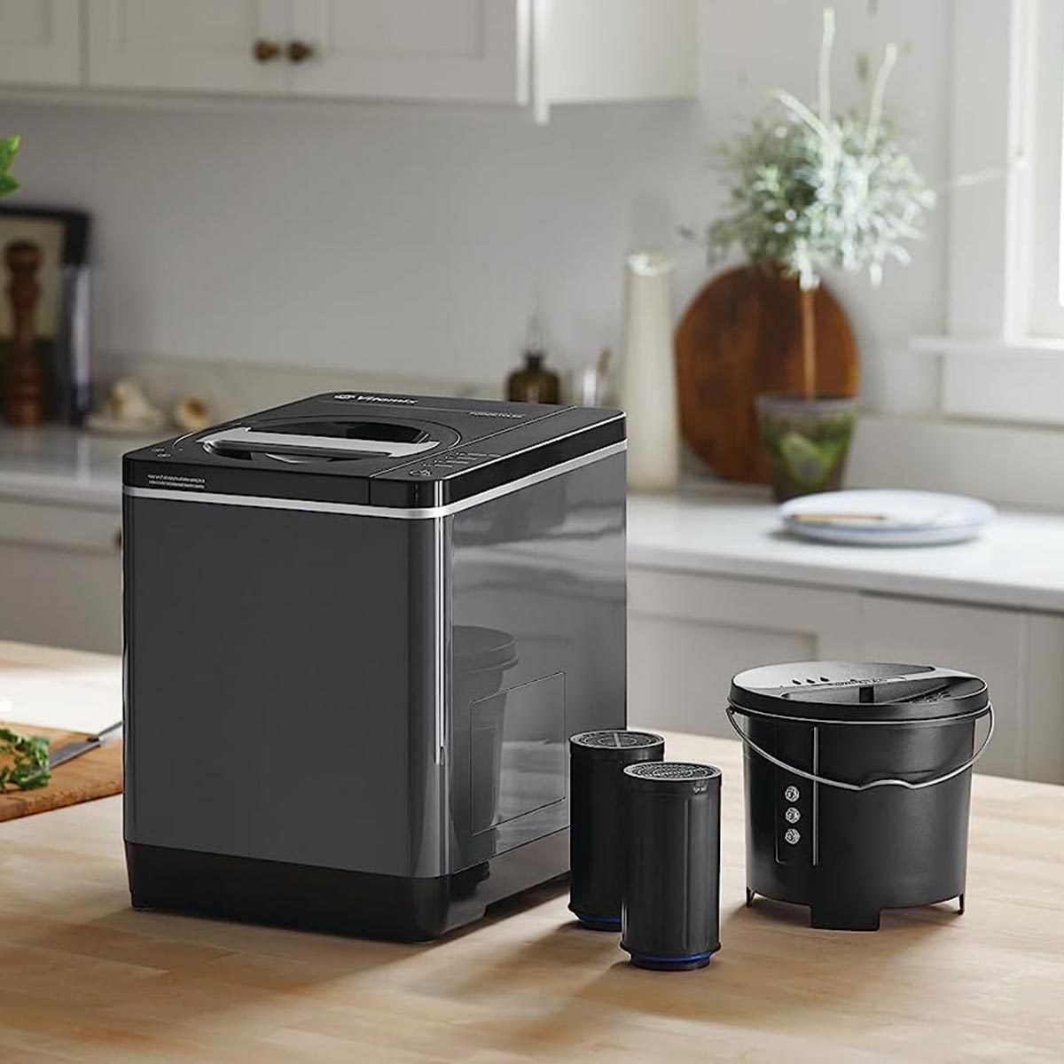 The 5 Best Electric Composter Picks