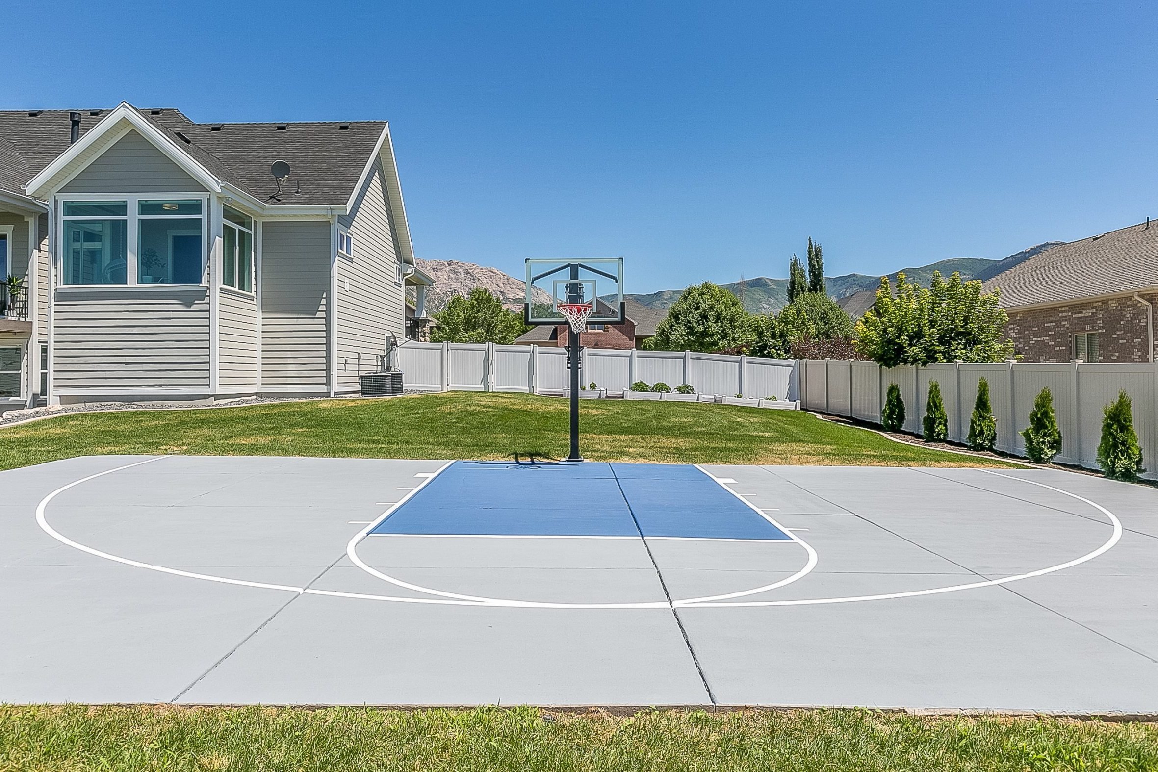 Basketball court dimensions guidelines for installation projects - Sports  Venue Calculator