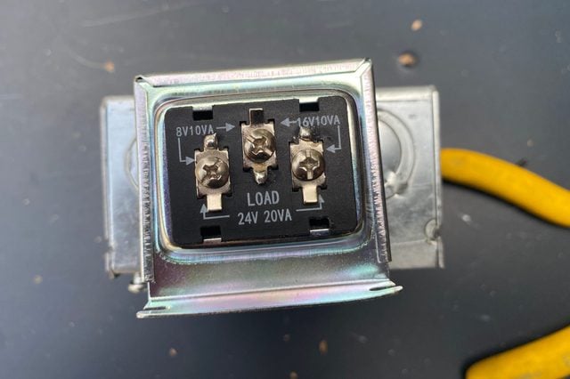 Doorbell Closeup Of Transformer Connections