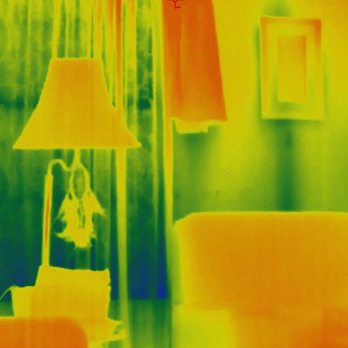 Infrared picture of the living-room, showing the temperature difference between parts of the room.