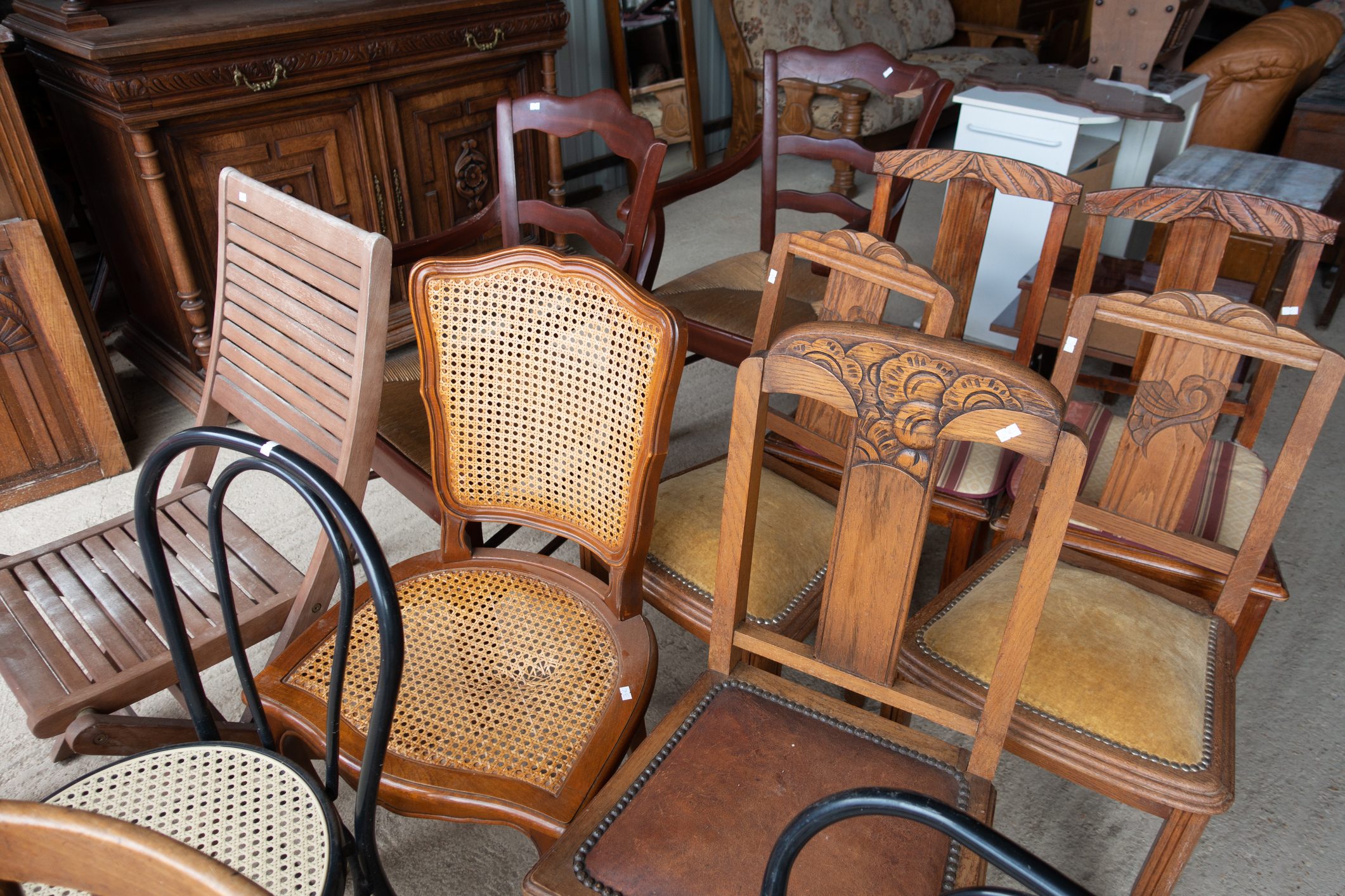 Guide to Selling Antique Furniture