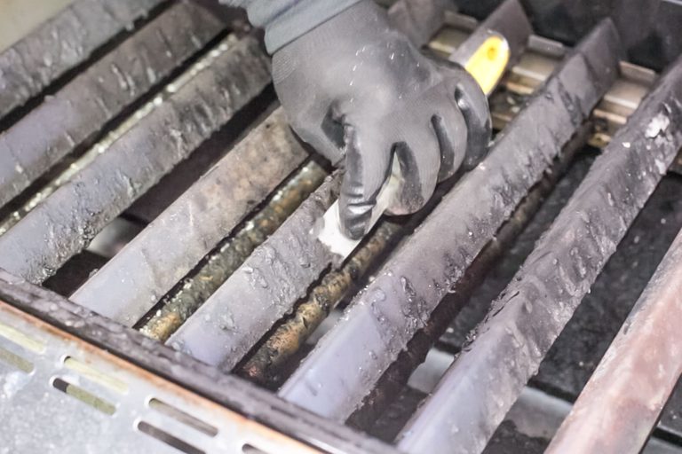 How To Deep Clean Your Gas Grill | Family Handyman