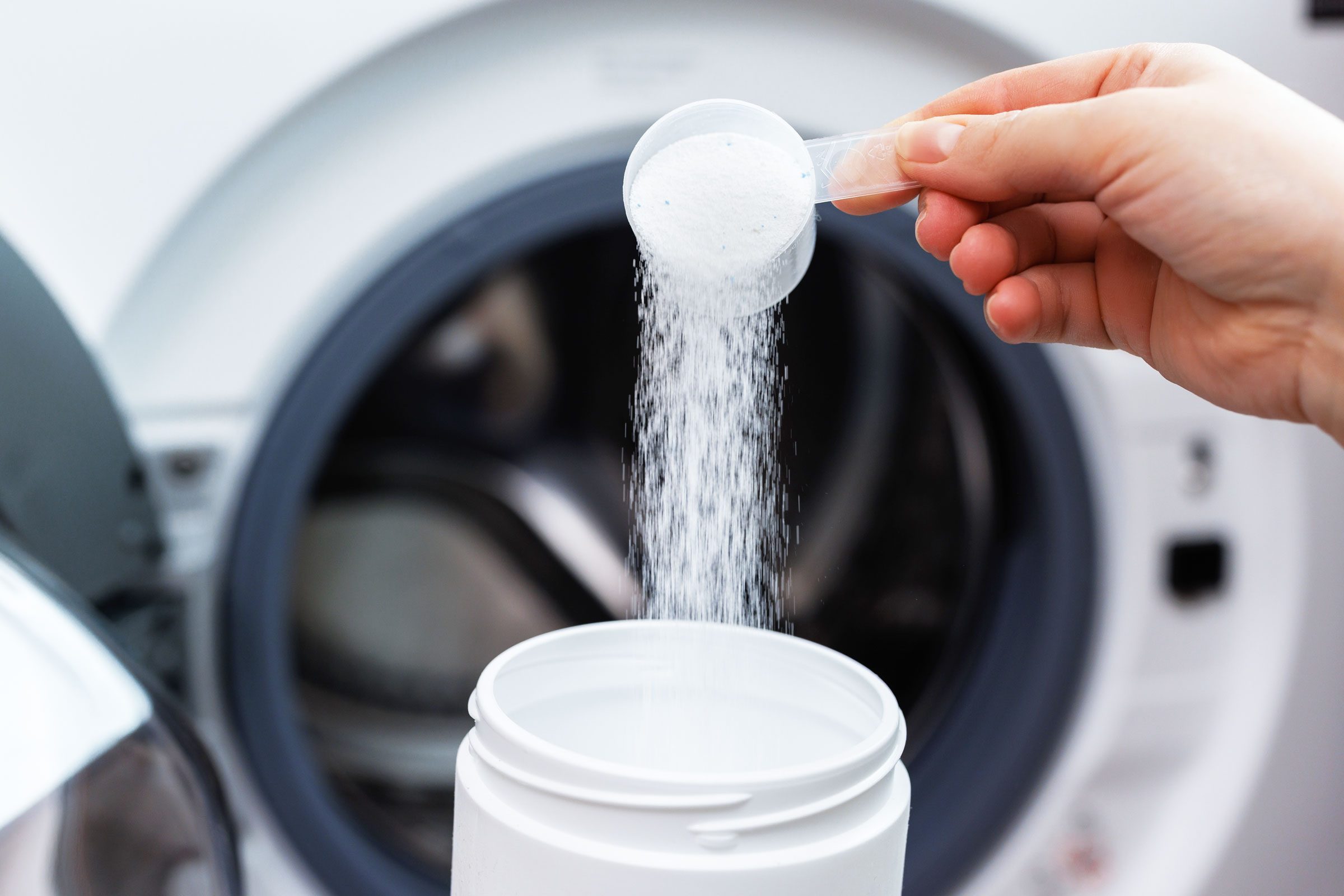 How to Use Bleach in Laundry Safely