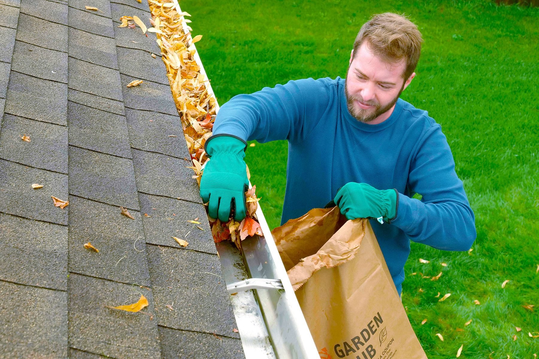 How To Clean Your Gutters Quickly and Thoroughly | Family Handyman
