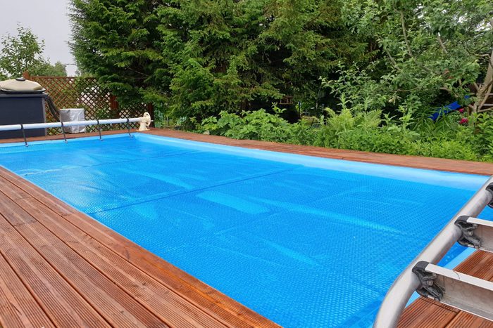 Pool cover for winter protection