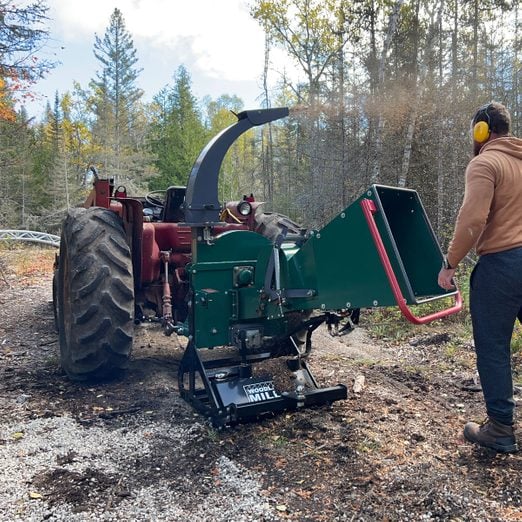How To Mount A Pto Wood Chipper To A Tractor Featured Image