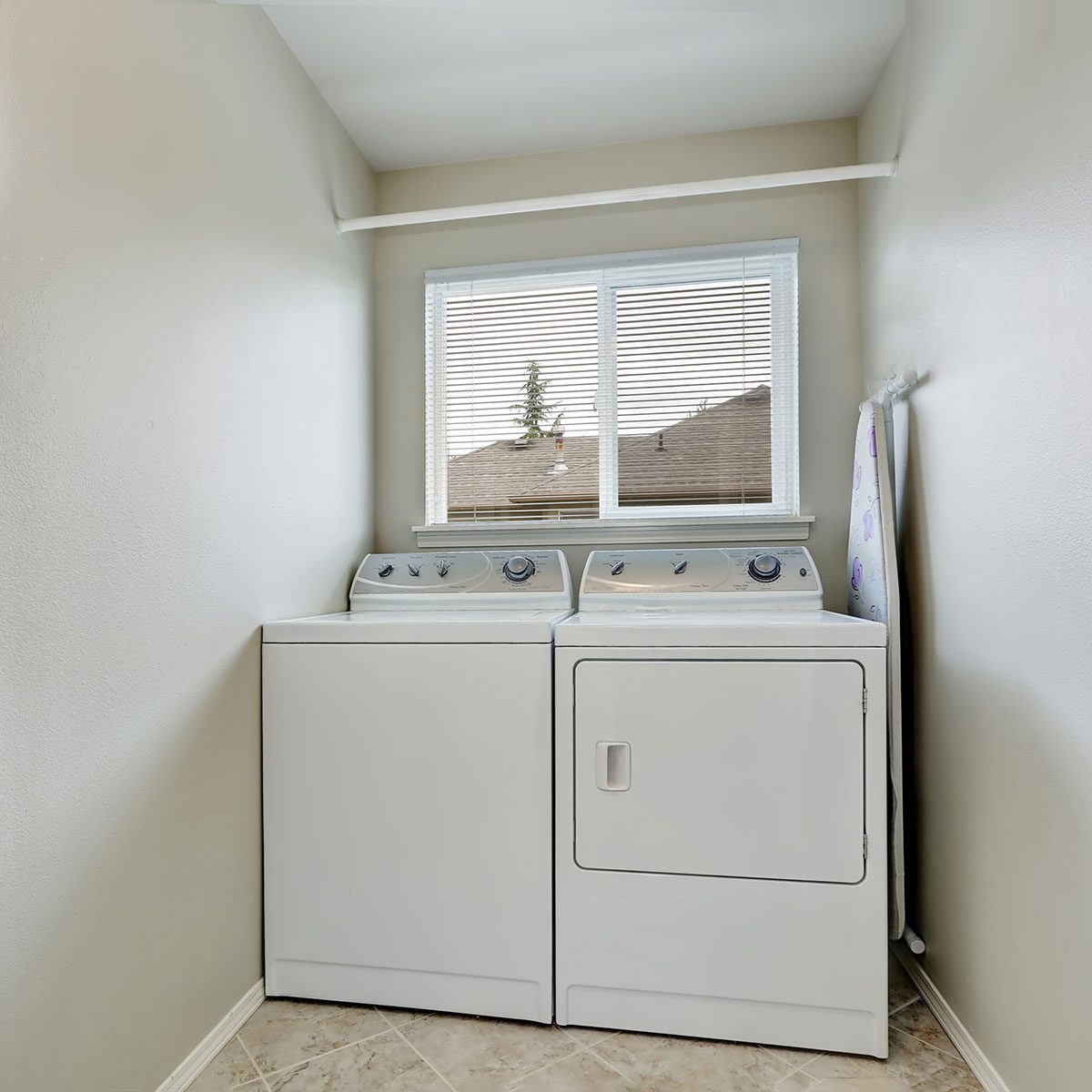 Ingenious storage ideas for tiny laundry rooms