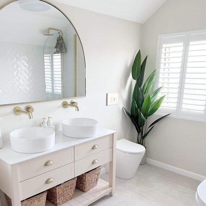 9 Double Vanity Bathroom Ideas Vessel Sinks Double Vanity Courtsey @insideno.48 Instagram