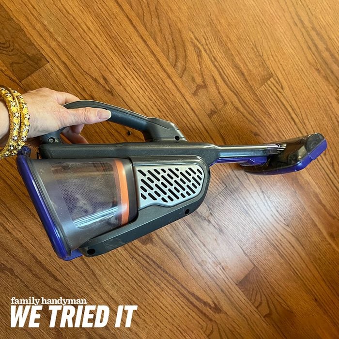 https://www.familyhandyman.com/wp-content/uploads/2023/11/FHMA23_BlackDecker-Furbuster-Handheld-Vacuum_Amy-Shojai_01_YVedit_a.jpg?fit=700%2C700