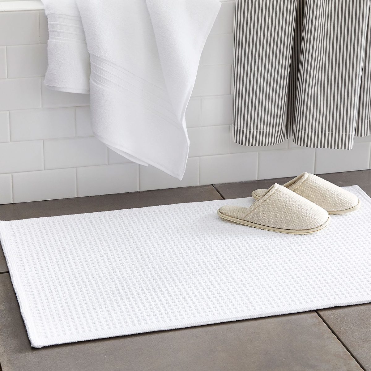 The 10 Best Bath Mats and Rugs  Stone, Cotton, Memory Foam, Bamboo