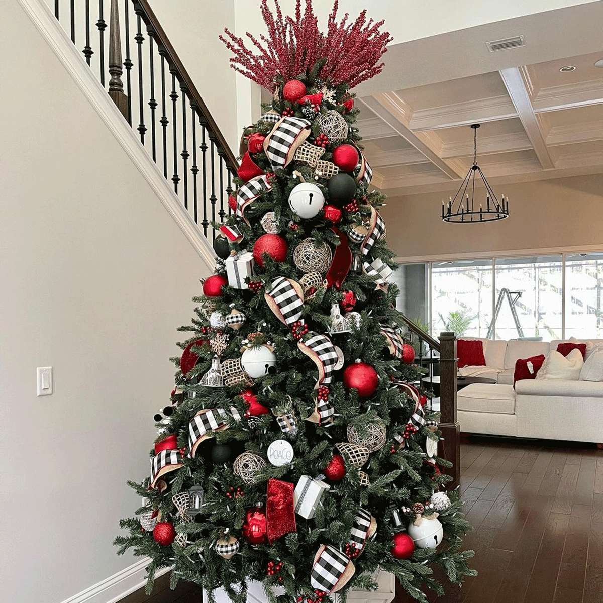 10 Christmas Tree Ribbon Ideas Layered Ribbon Courtesy @hold My Eggnog Instagram