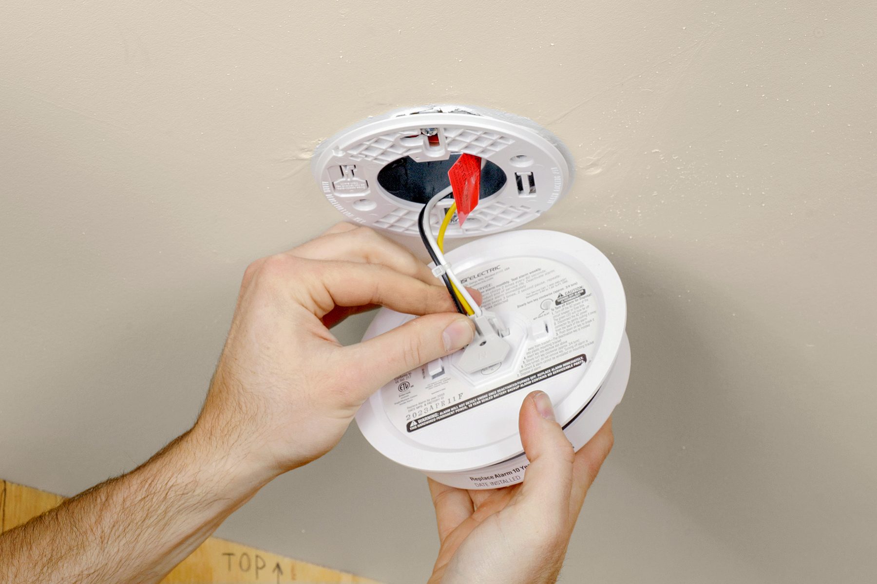 How To Install a Hard Wired Smoke Detector