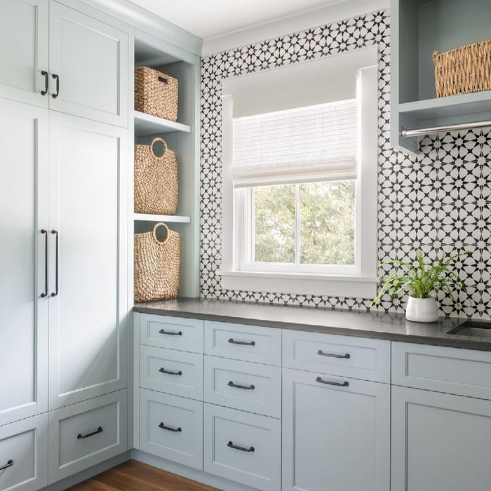 8 Laundry Room Tile Design Ideas Cement Tile Courtesy @melissalenoxdesign Instagram