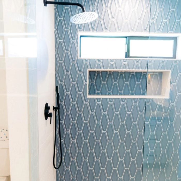 10 Shower Niche Ideas For Your Bathroom Long Shower Niche Courtesy @beckmannhouse