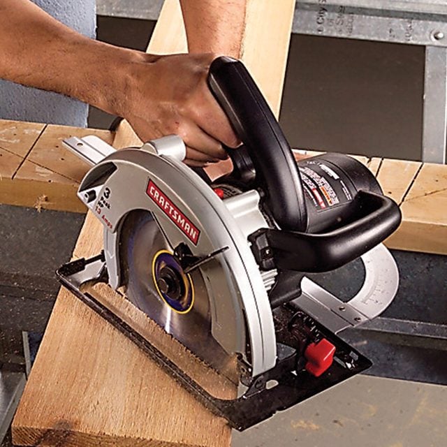 How To Make Angle Cuts With A Circular Saw Fh05jun 459 07 014