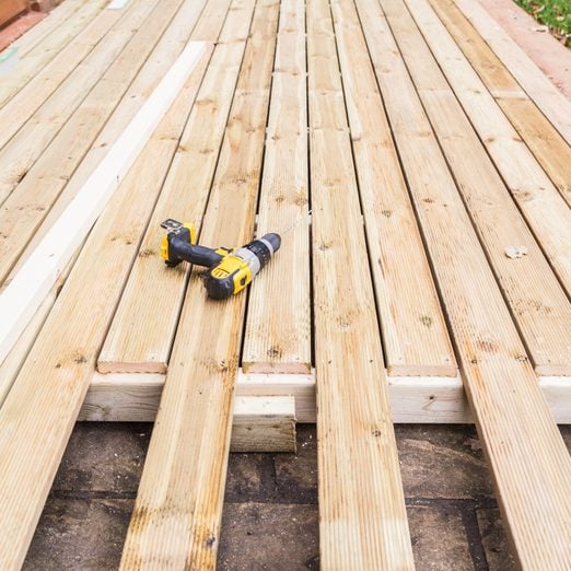 10 Tips for Choosing and Buying Deck Lumber