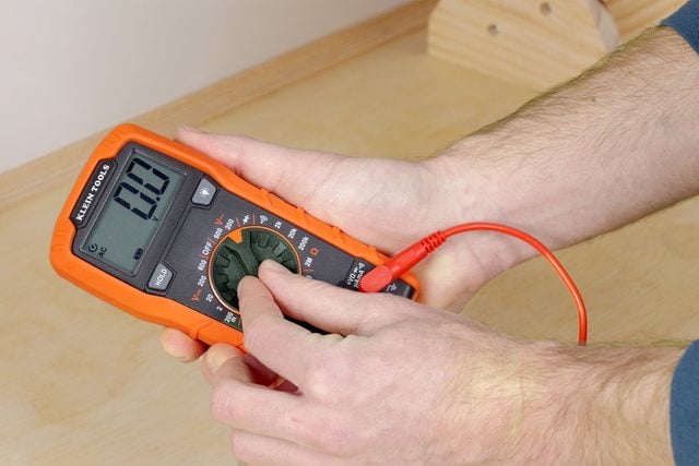 How To Use A Multimeter Fhmvs23 Mr 11 07 23 Multimeter 1